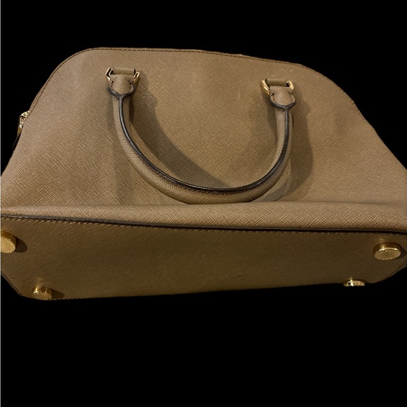 Michael kors satchel - Picture 4 of 6